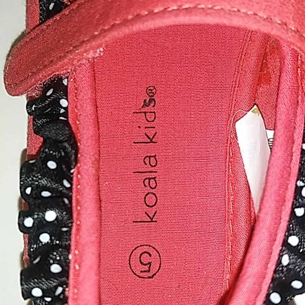 Koala kids Mary Jane Sneaks Baby Girl Size 5